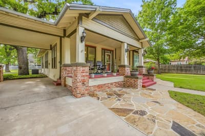 910 S Waco Street, Weatherford TX 76086 - Photo 3