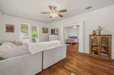 910 S Waco Street, Weatherford TX 76086 - Photo 5