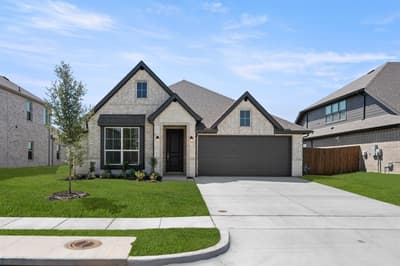 1104 Birchwood Drive, Crowley TX 76036