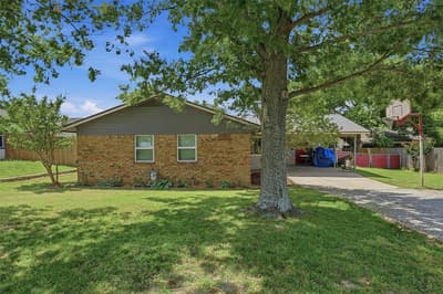 111 E Pecan Street, Gunter TX 75058