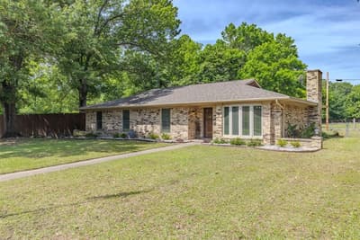 3026 Arapaho Road, Commerce TX 75428