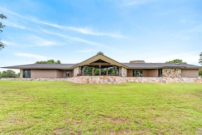 1080 N Greenbrier Road, Nocona TX 76255