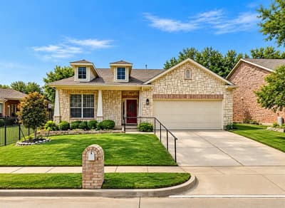 6820 Algarve Drive, Denton TX 76210 - Photo 2