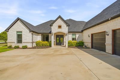 9503 Bellechase Road, Granbury TX 76049 - Photo 3