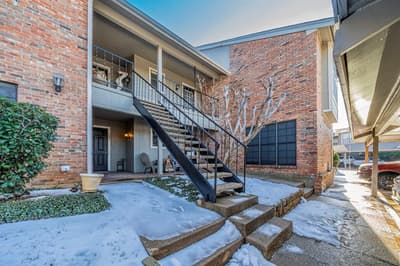 2733 Silver Creek Drive # 205, Arlington TX 76006 - Photo 2