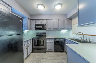 2733 Silver Creek Drive # 205, Arlington TX 76006