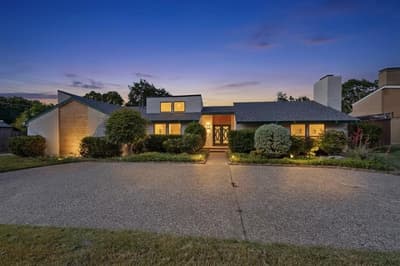 7109 Alpha Road, Dallas TX 75240