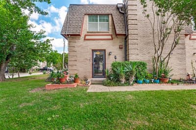 1813 E Grauwyler Road E # 142G, Irving TX 75061