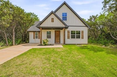 5721 San Jacinto Drive, Granbury TX 76048