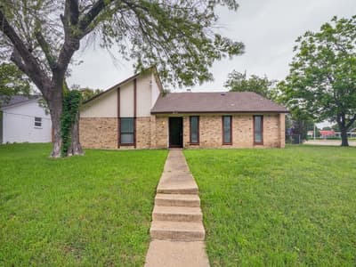 2111 Meredith Lane, Richardson TX 75081