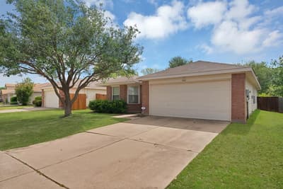 1405 Oak Hollow Lane, Anna TX 75409 - Photo 2