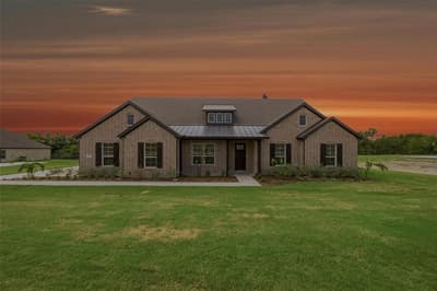 903 Perrin Lane, Van Alstyne TX 75495