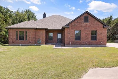 425 Indian Mountain Court, Granbury TX 76048 - Photo 2