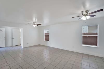 2306 Balvanera Plaza, Dallas TX 75211 - Photo 3
