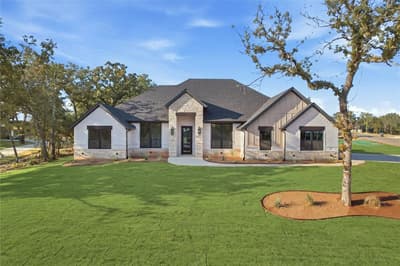 1057 Arbor Vista Drive, Azle TX 76020