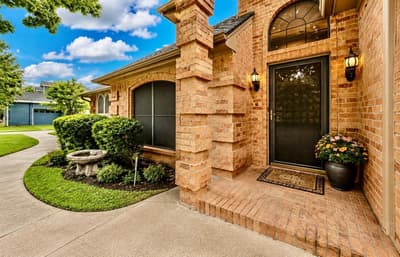 413 Lincoln Oaks Drive, Burleson TX 76028 - Photo 4