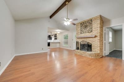 809 Buffalo Drive, Arlington TX 76013 - Photo 2