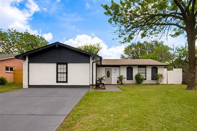 1330 Willowbrook Street, Lancaster TX 75134