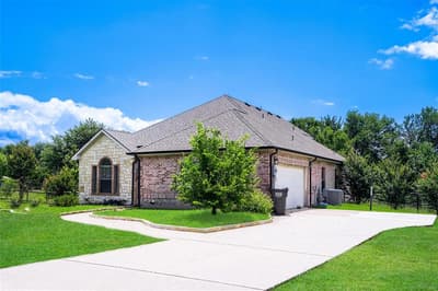 131 Avalon Drive, Princeton TX 75407 - Photo 2