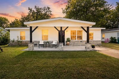 121 Austin Street, McGregor TX 76657