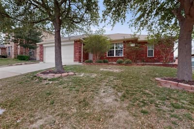 7716 Val Verde Drive, McKinney TX 75071 - Photo 2