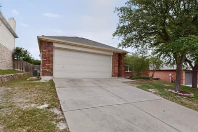 7716 Val Verde Drive, McKinney TX 75071 - Photo 3