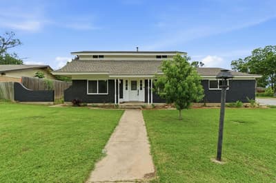 1900 Charleston Drive, Bedford TX 76022