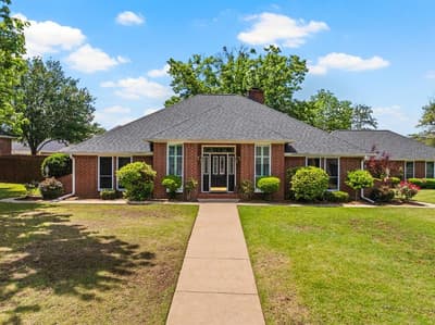 212 Turnberry Circle, Mount Pleasant TX 75455