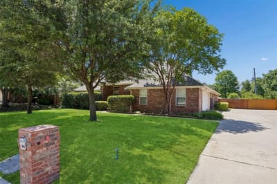 621 W Windsor Drive, Denton TX 76207 - Photo 2