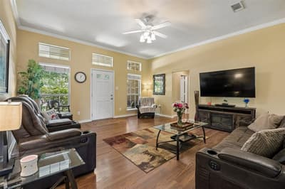 621 W Windsor Drive, Denton TX 76207 - Photo 3