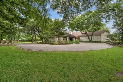 4812 Williams Road, Benbrook TX 76116 - Photo 2