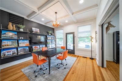 729 N Bishop Avenue, Dallas TX 75208 - Photo 2