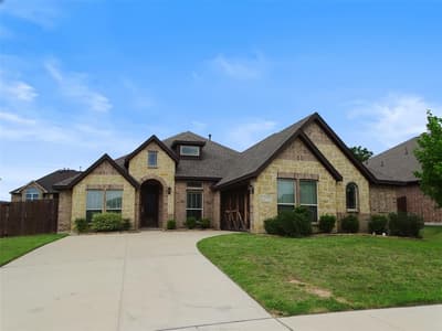 2125 Flora Lane, DeSoto TX 75115