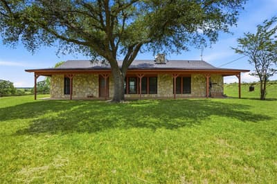 573 County Road 3592, Paradise TX 76073