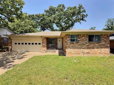 111 Doris Drive, Denison TX 75021