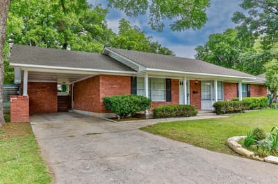 215 E Tennie Street, Gainesville TX 76240 - Photo 3