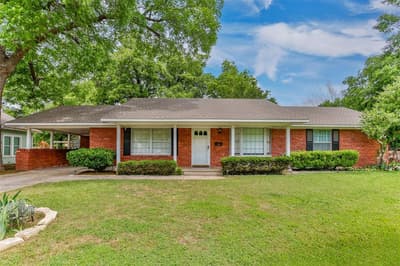 215 E Tennie Street, Gainesville TX 76240