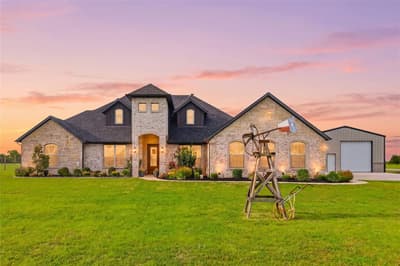 1705 S Fm 1752, Savoy TX 75479