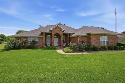 730 Kiowa Drive W, Lake Kiowa TX 76240