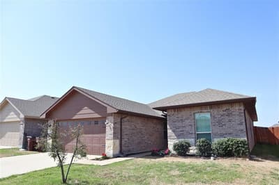106 Cornell Avenue, Farmersville TX 75442 - Photo 2