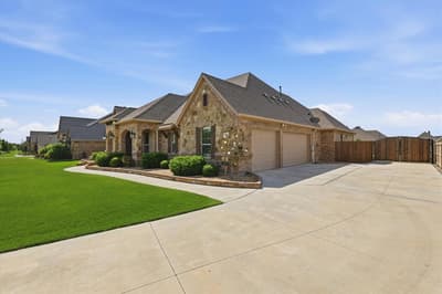 12956 Chisholm Ranch Drive, Fort Worth TX 76052 - Photo 2