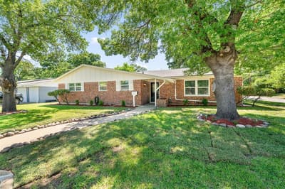 2133 Williams Place, Fort Worth TX 76111