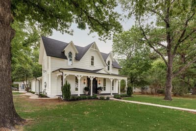 300 E Division Street, Pilot Point TX 76258 - Photo 2