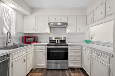2905 Lake Shore Drive # 203, Waco TX 76708 - Photo 3