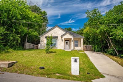 2955 Pearl Avenue, Fort Worth TX 76106 - Photo 2