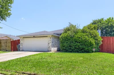 9324 Teagarden Road, Dallas TX 75217 - Photo 2