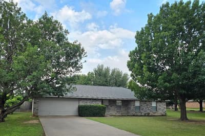 5324 Mission Circle, Granbury TX 76049