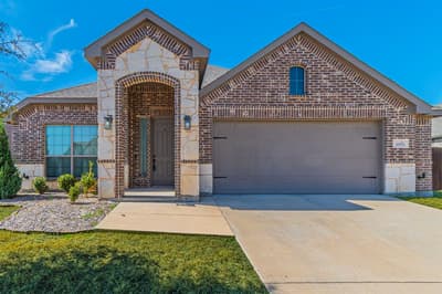1901 Maplewood Drive, Glenn Heights TX 75154