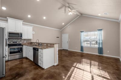 402 Spring Street, McGregor TX 76657 - Photo 5