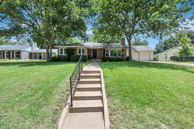 6371 Greenway Road, Fort Worth TX 76116